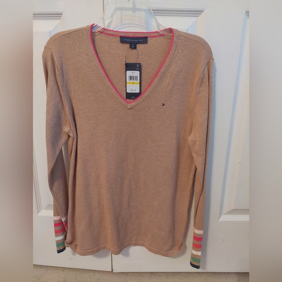 Tommy Hilfiger Women's Beige V-Neck Sweater with Striped Cuffs - Picture 1 of 3